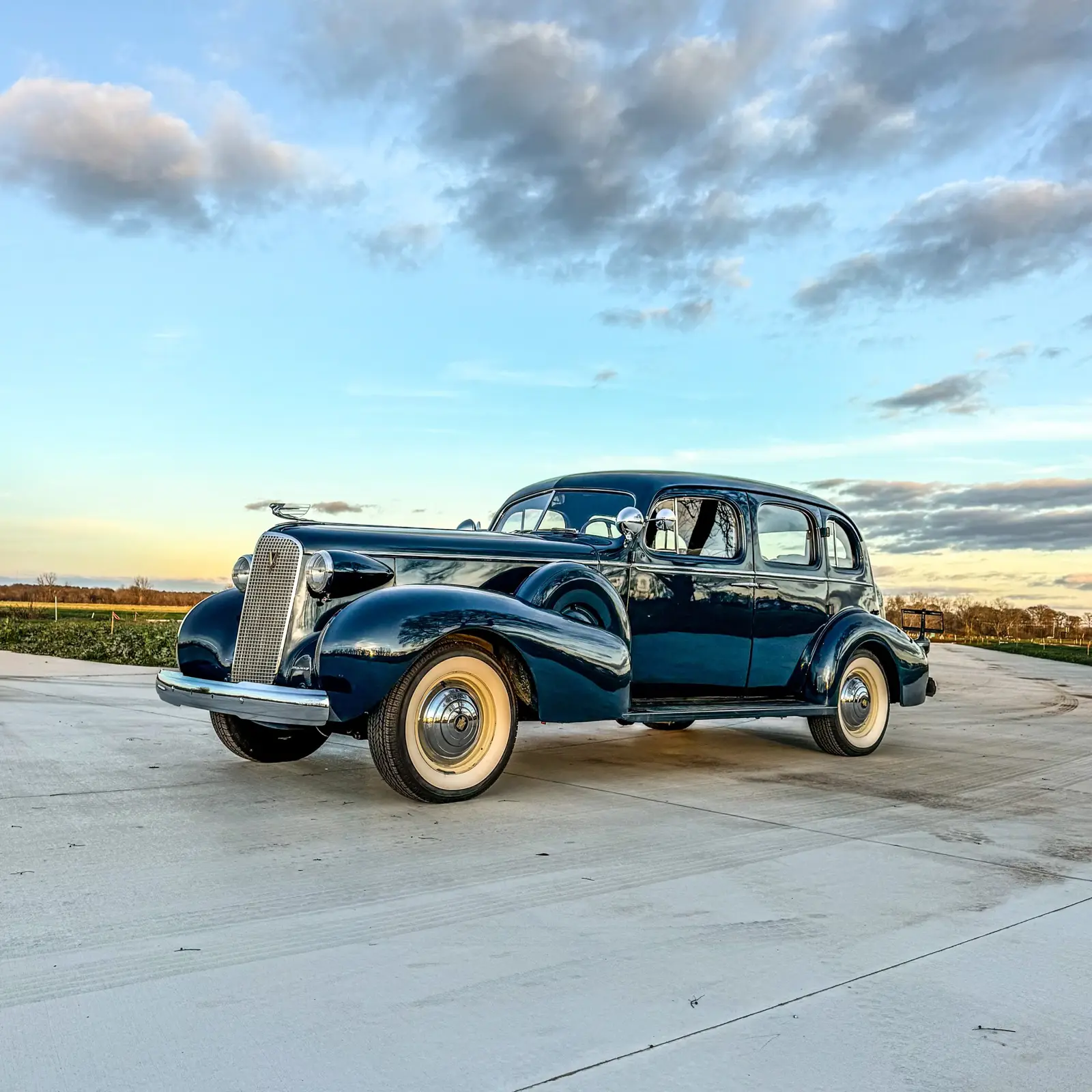 Photo of Bonnie, 1937 Cadillac Fleetwood Series 75
